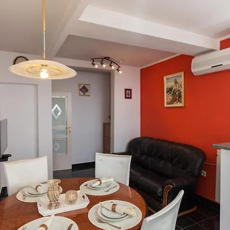 Merivo Apartment